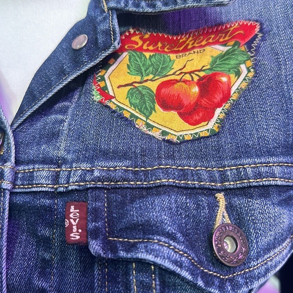 Levi Strauss & CO. Jean jacket with patches - Picture 6 of 11